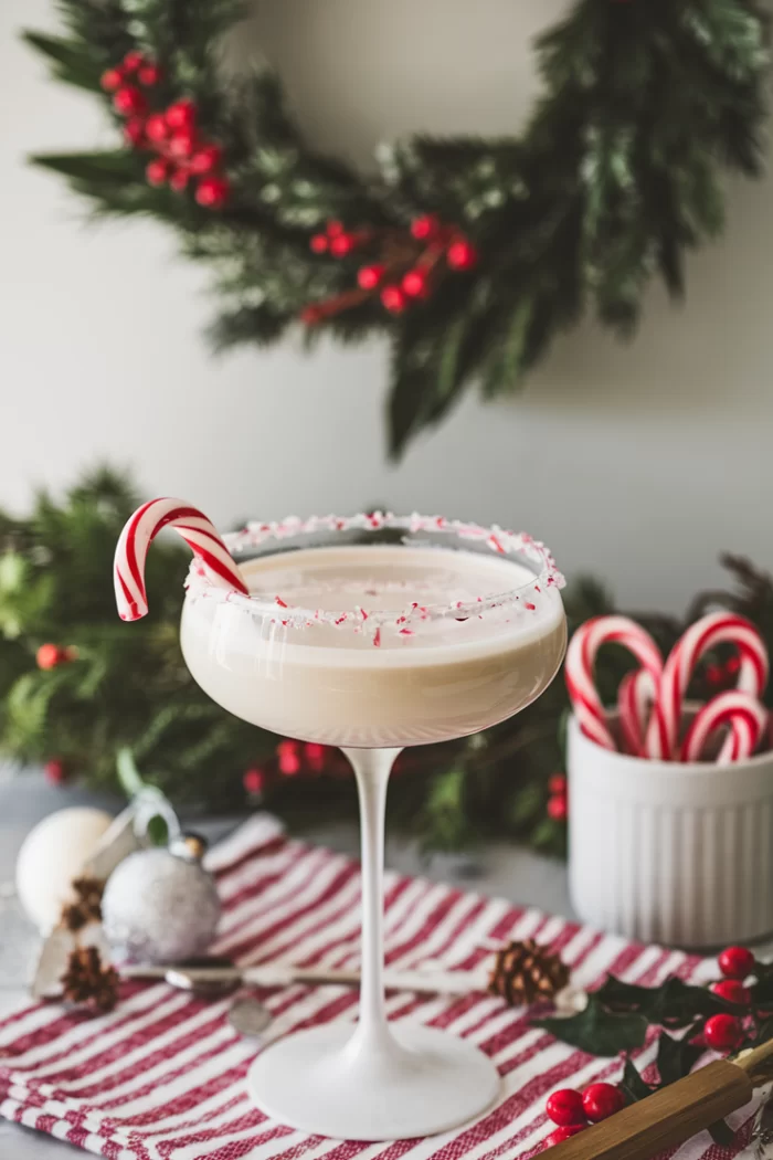 15 Cozy and Festive Winter Cocktails